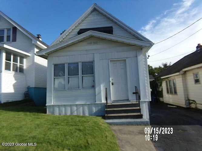 37 Lawn Ave Albany, NY 12204
