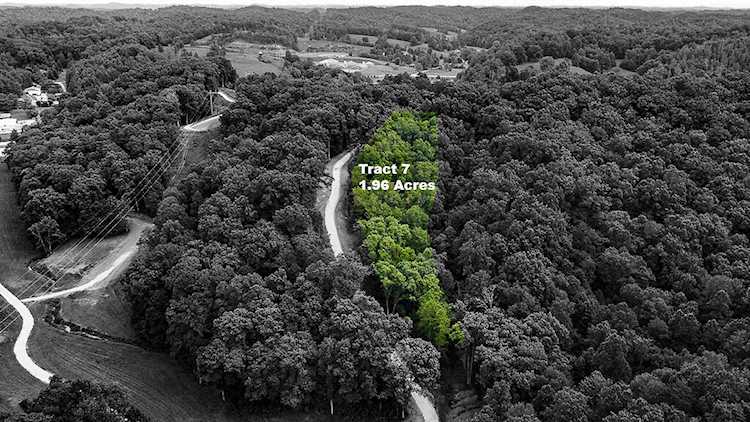 7 Valley Way Campton, KY 41301
