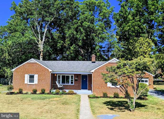 627 Grant Place Frederick, MD 21702