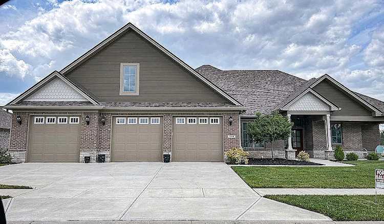 778 Meadowbrook Ln Franklin, IN 46131