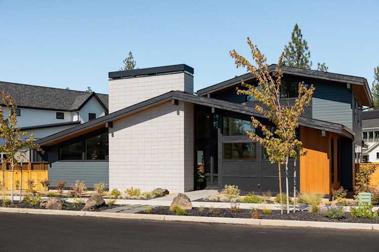 3072 NW Blodgett Way Bend, OR 97703
