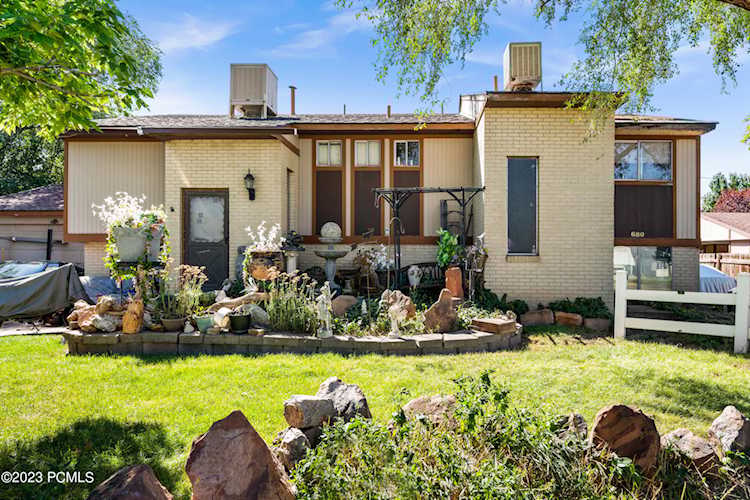 680 Malibu Dr Salt Lake City, UT 84107