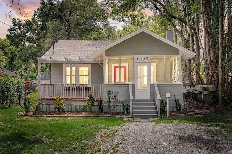 1005 E Chelsea St Tampa, FL 33603