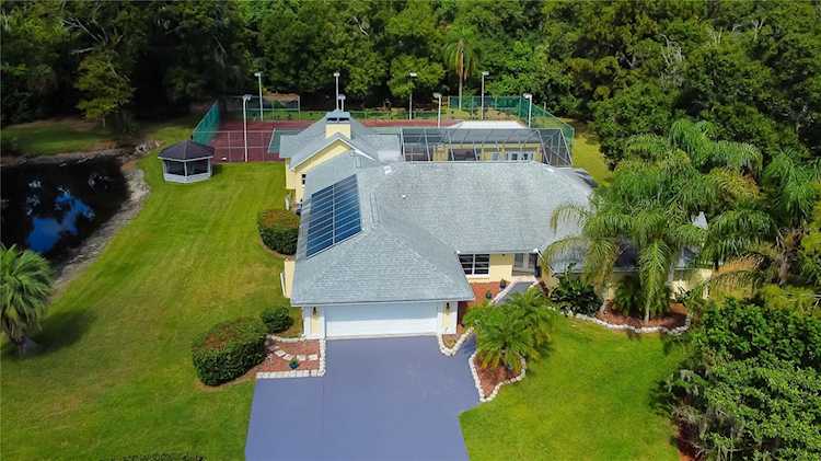 13710 Westshire Dr Tampa, FL 33618