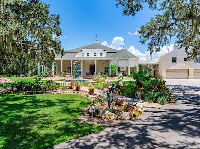 11012 Mizelle Creek Trl Lithia, FL 33547