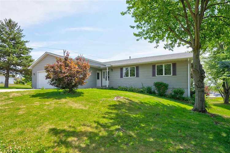 1313 Ashley Dr Iowa City, IA 52246 | MLS 202303897 Photo 1