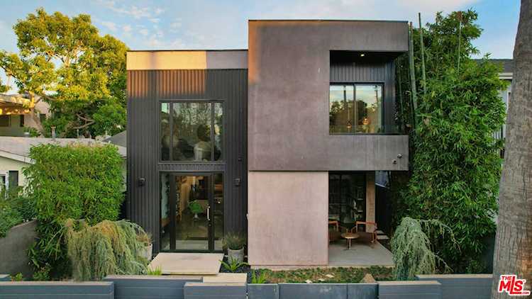 822 California Ave Venice, CA 90291