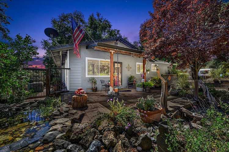 559 Grass Valley Highway Auburn, CA 95603