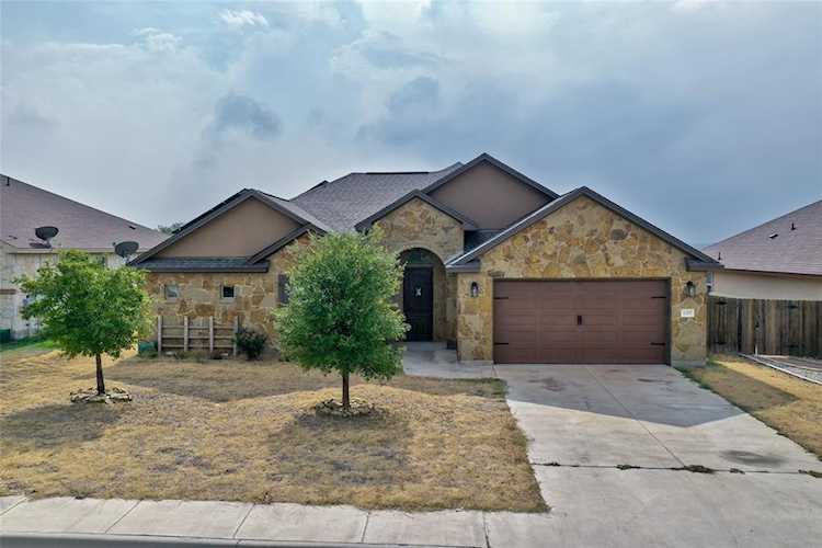 105 Katie Hill PATH Jarrell, TX 76537