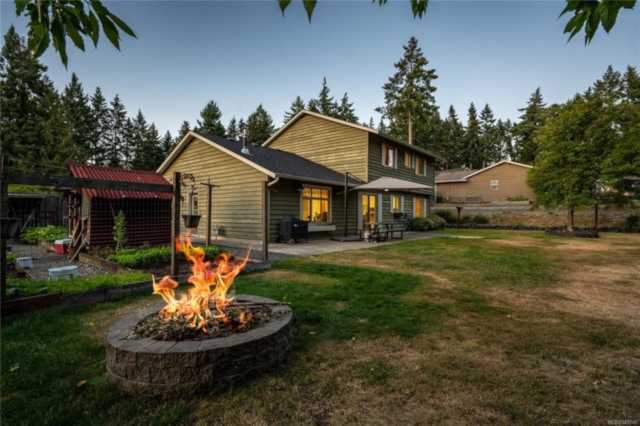 1736 Sangster Cres Nanoose Bay, BC V9P 9C4