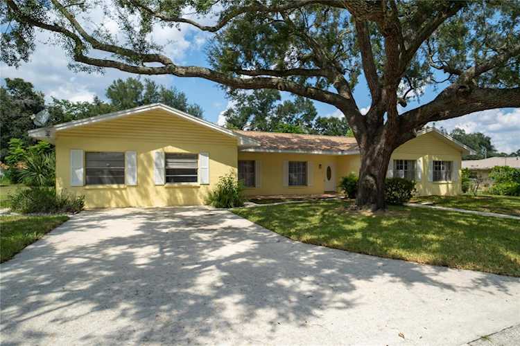 604 Royal Crest Dr Brandon, FL 33511