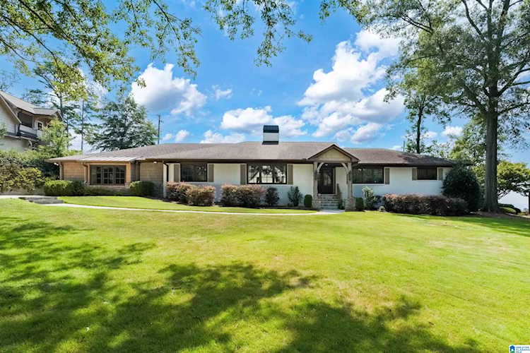 2313 Chestnut Road Vestavia Hills, AL 35216