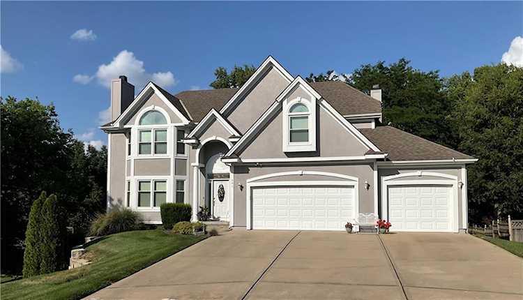 501 SW Silverspur Circle Lee's Summit, MO 64081