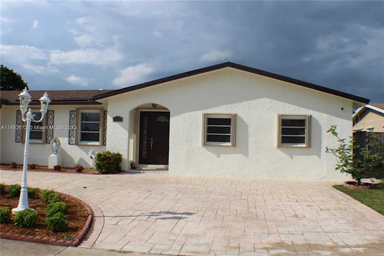 11441 NW 29th Mnr Sunrise, FL 33323