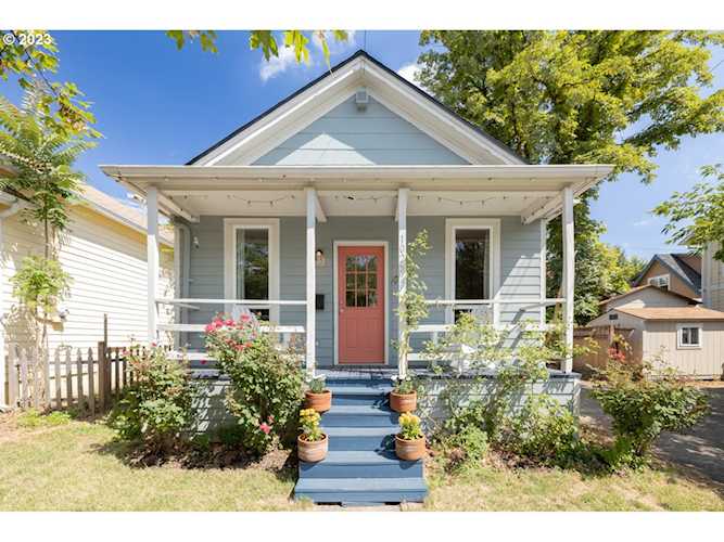 1025 N Shaver ST Portland, OR 97227