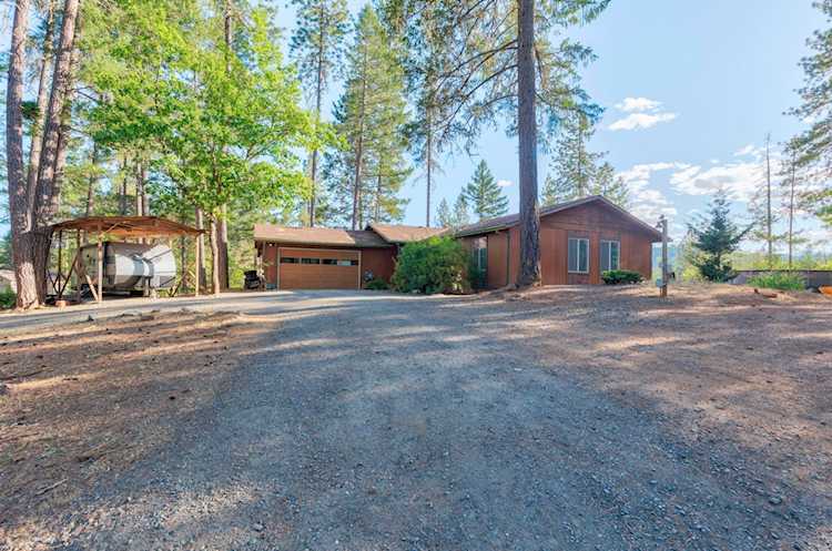 526 Crow Rd Merlin, OR 97532