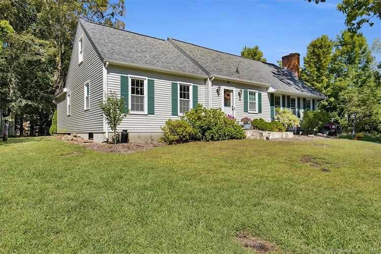 35 Granite Rd Glastonbury, CT 06033