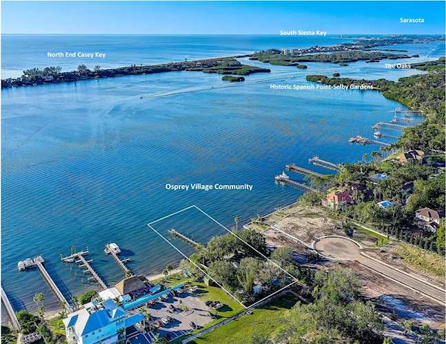 133 W Bay St Osprey, FL 34229
