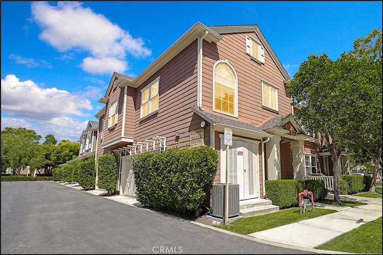 12 Parker St Ladera Ranch, CA 92694 | MLS OC23166911 Photo 1