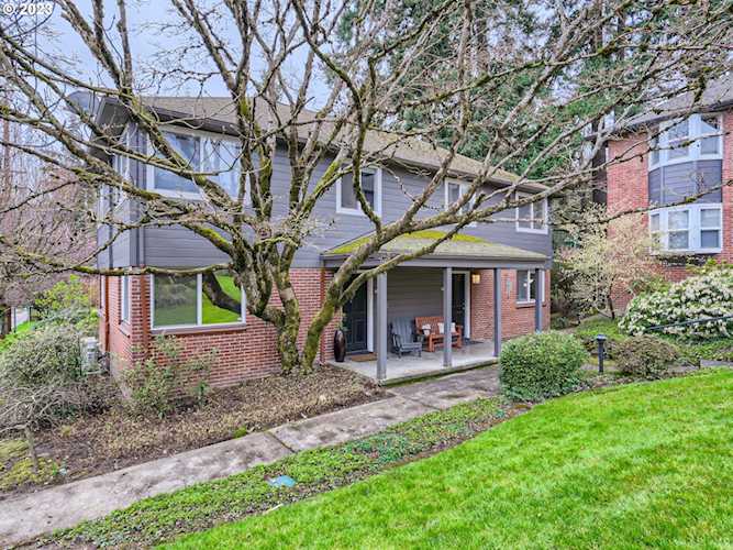 480 S State ST Lake Oswego, OR 97034