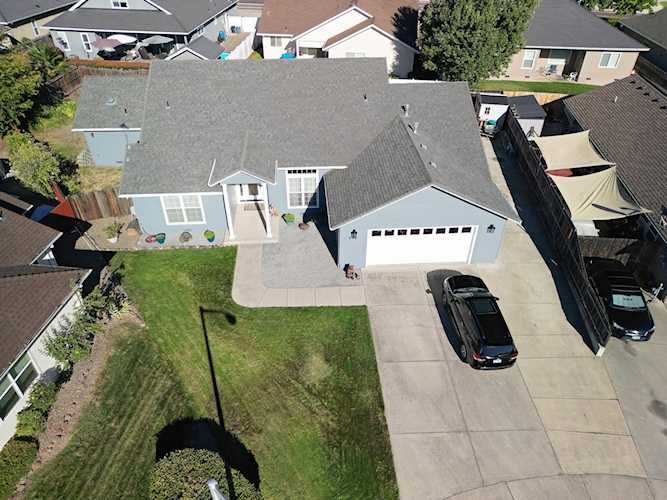 976 Jessica Ct Eagle Point, OR 97524