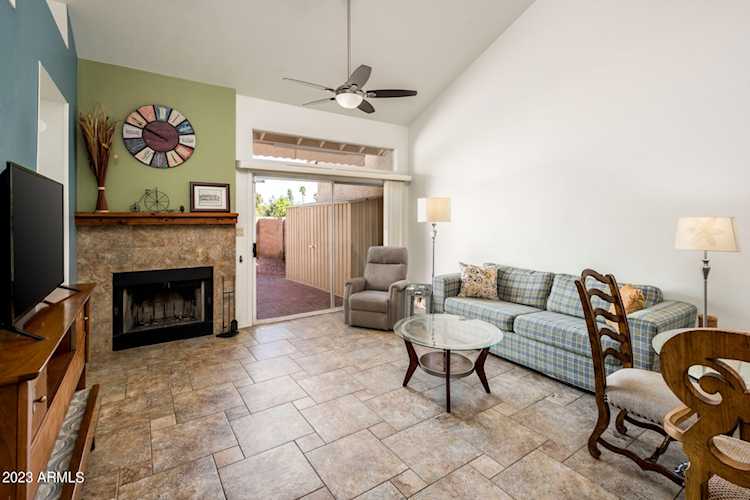 384 W Carmen Street Tempe, AZ 85283