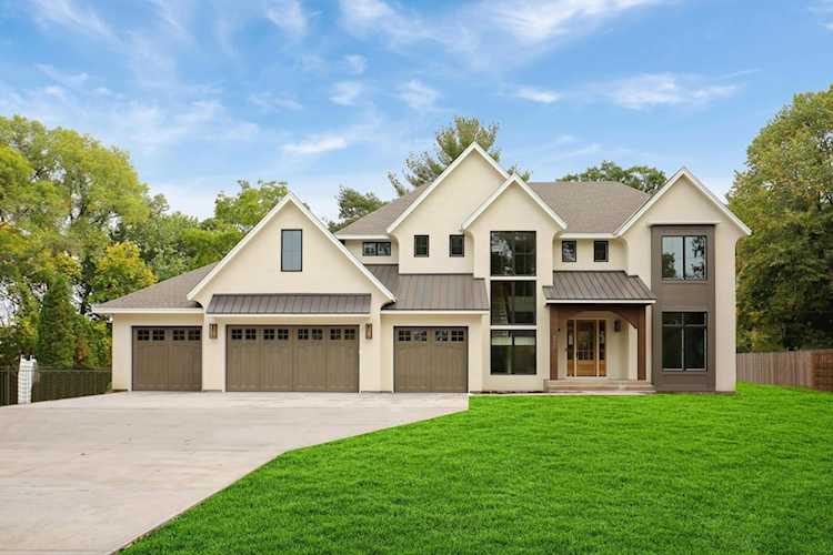 720 Lanewood Lane N Plymouth, MN 55447