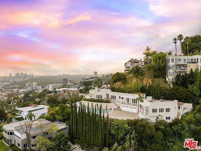 8527 Hedges Way Los Angeles, CA 90069
