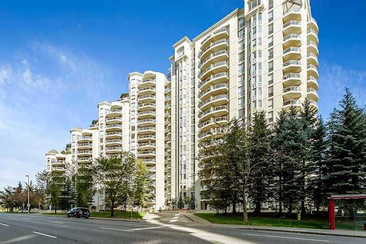 1108 6 Ave SW #811 Calgary, AB T2P 5K1