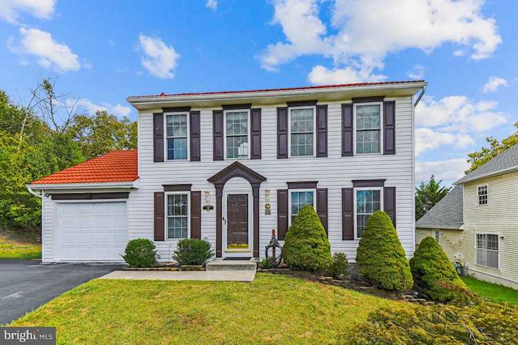 27 Irishtown Dr Emmitsburg, MD 21727