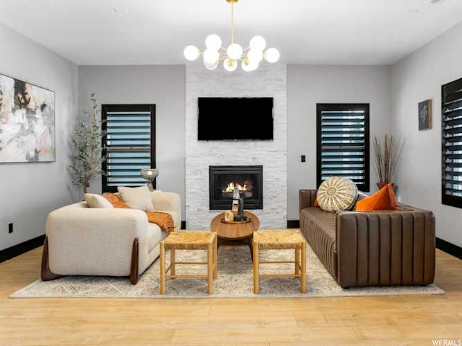 15214 S Rocket Dr Bluffdale, UT 84065