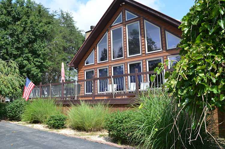 1094 Harbor Springs Rd Jamestown, KY 42629