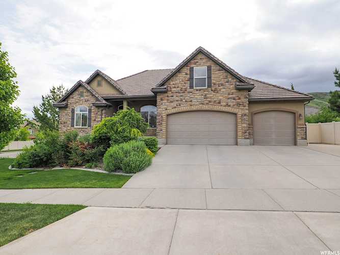 14447 S Fox Creek Dr Herriman, UT 84096