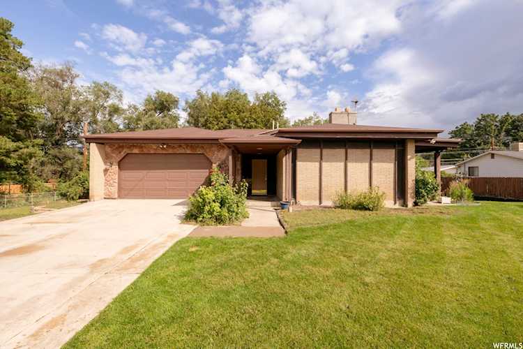 1855 E Frontier Rd S Holladay, UT 84121