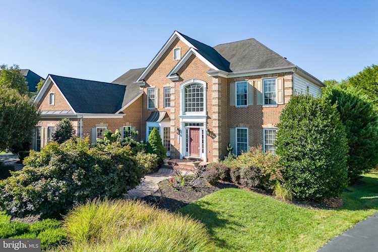 14208 Snickersville Dr Gainesville, VA 20155