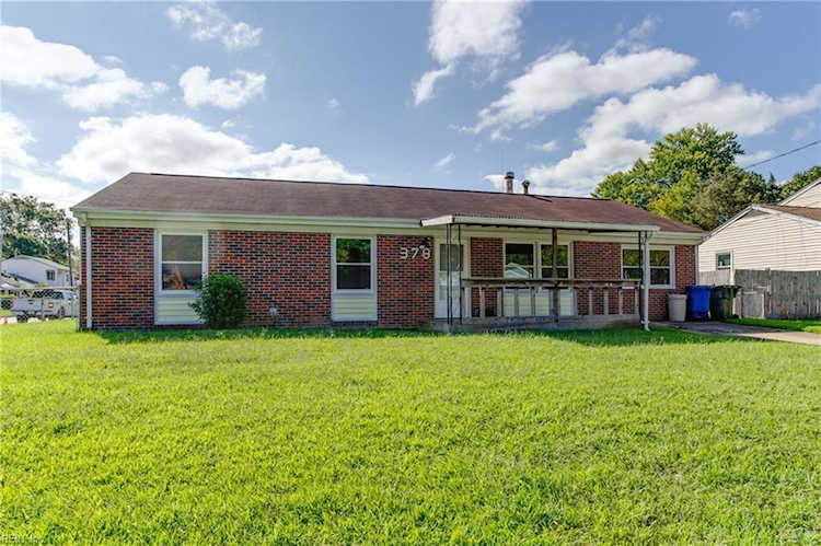 378 Green Meadows Dr Newport News, VA 23608