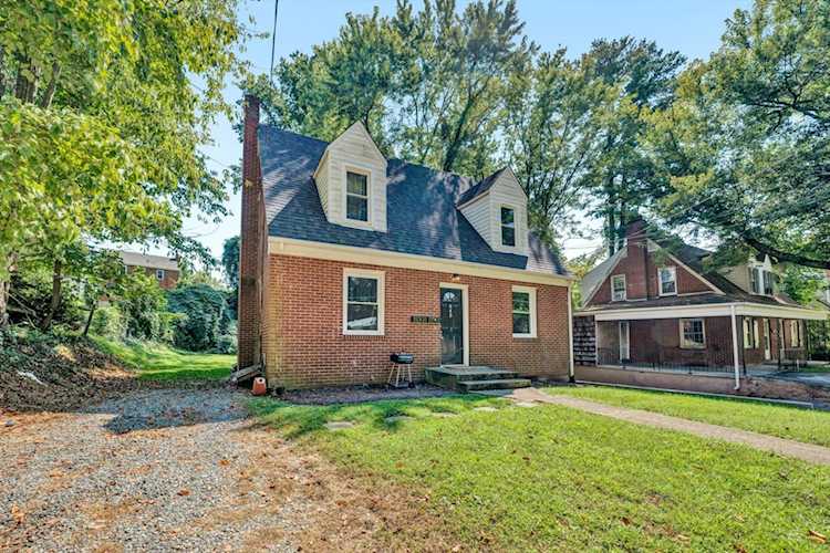 843 Hundley Martinsville, VA 24112