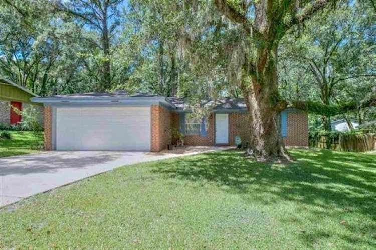 3707 Wood Hill Dr Tallahassee, FL 32303 in Plantation Woods Photo 1