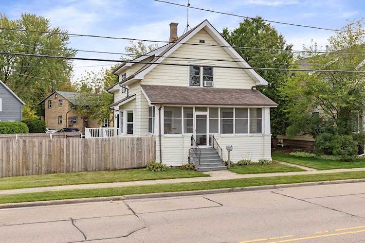 227 Washington Ave Neenah, City of Neenah, WI 54956