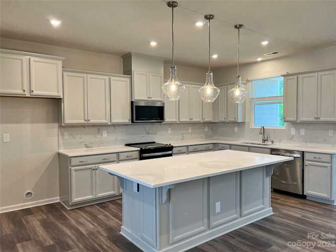 432 N Burr St Indian Trail, NC 28079 | MLS 4054950 Photo 1