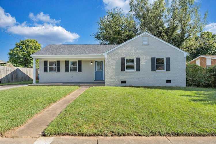 1631 NW Andrews Roanoke, VA 24017