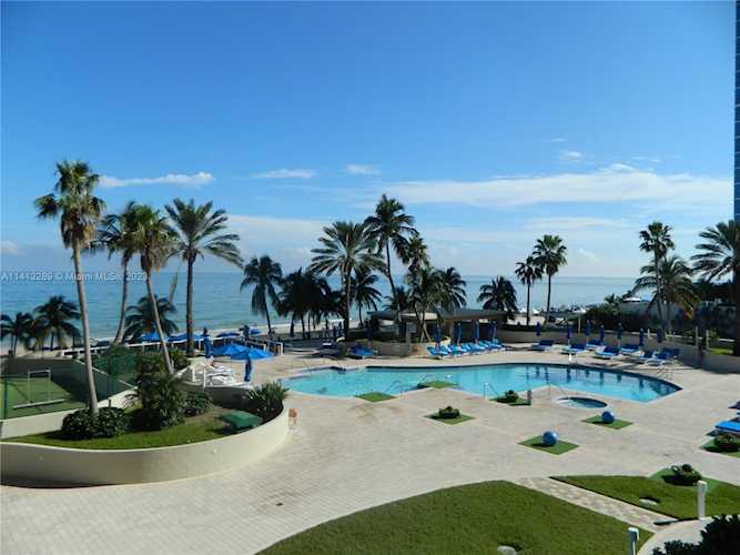 17555 Collins Ave #406 Sunny Isles Beach, FL 33160