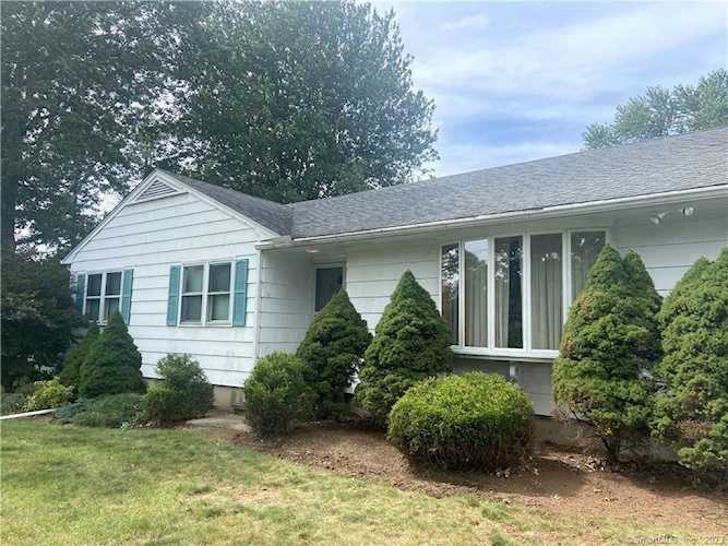 4619 Madison Ave Trumbull, CT 06611