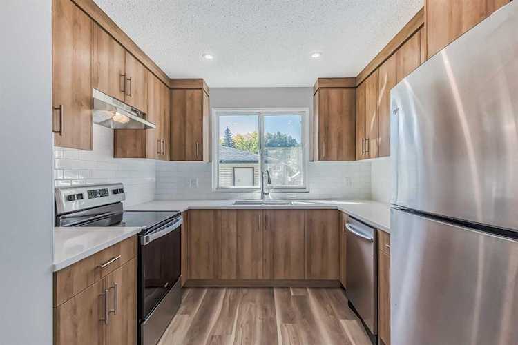 3030 30A St SE Calgary, AB T2B 0S7