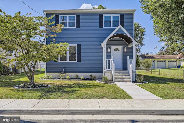 208 Margaret Ave Essex, MD 21221