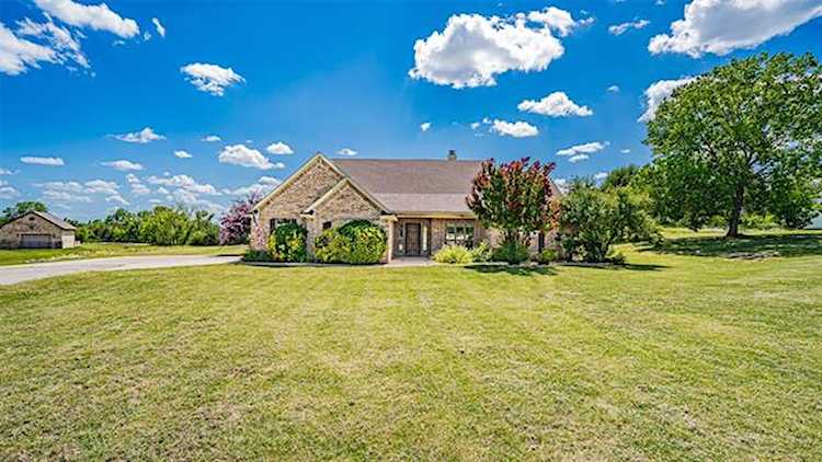 2904 Davis Road Granbury, TX 76049