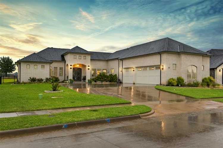 2012 Spieth Street Granbury, TX 76048