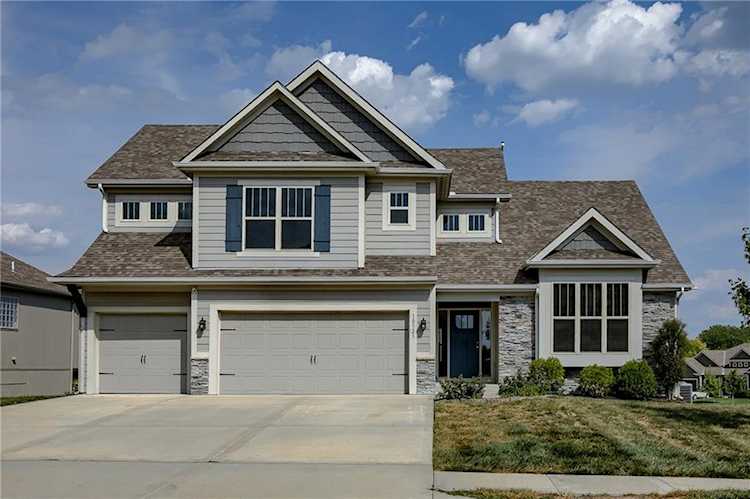 10523 N Randolph Ave Kansas City, MO 64157