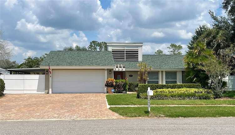 4409 Stonehenge Rd Tampa, FL 33624