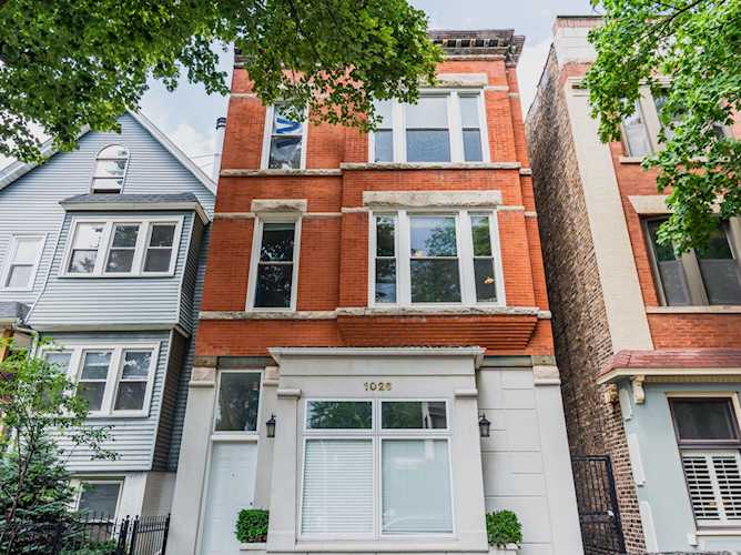 1026 W Roscoe St Chicago, IL 60657